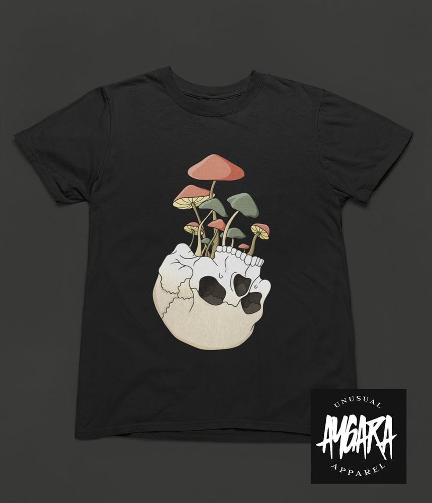 Black 'Mushroom Planter' Adult T-Shirt - Aygara